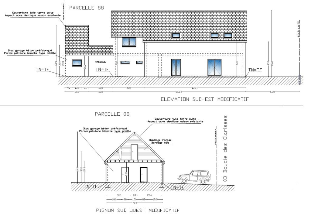 Extension d'un garage avec une toiture aménagée en terrasse.